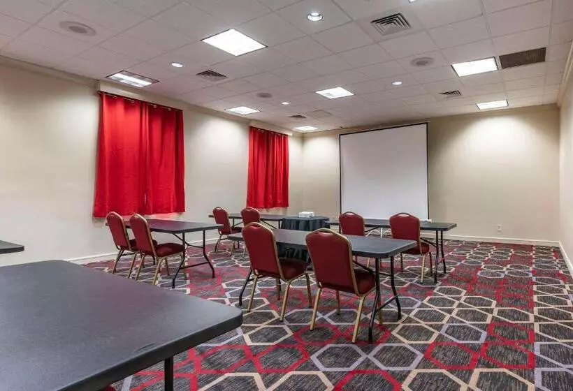 酒店 Quality Inn Lexington Horse Park