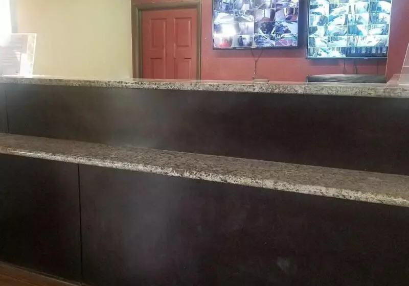 호텔 Red Roof Inn & Suites Houston Hobby Airport