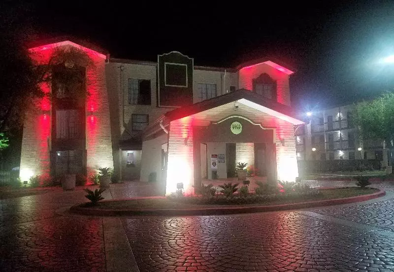 호텔 Red Roof Inn & Suites Houston Hobby Airport