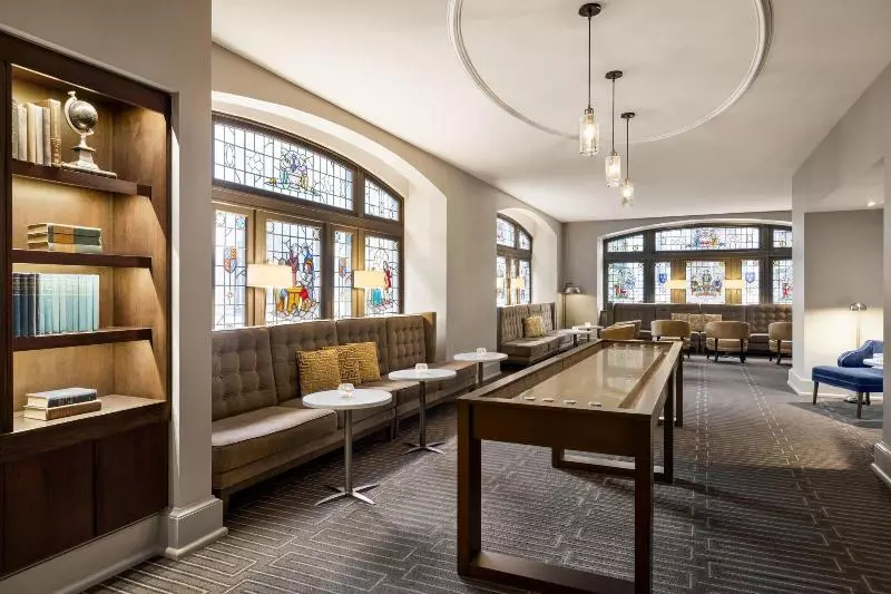 Magnolia Hotel St. Louis, A Tribute Portfolio