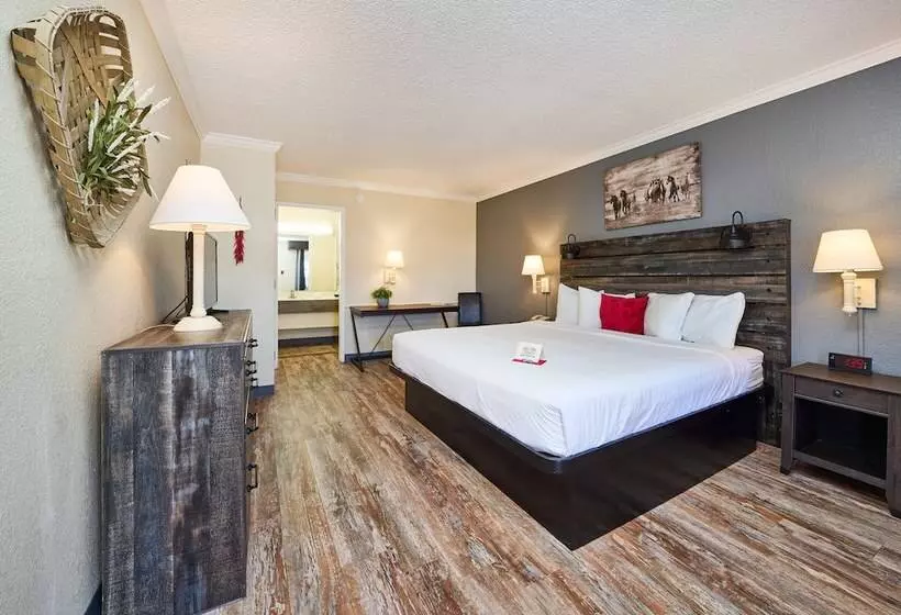 Отель San Mateo Inn