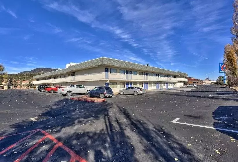 Motel 6 Flagstaff, Az   Butler