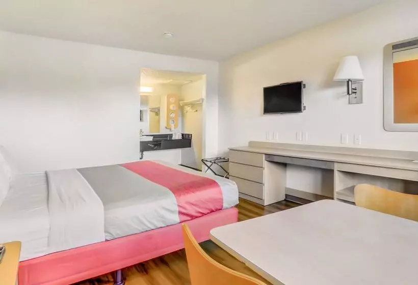 Motel 6 Medford, Or North