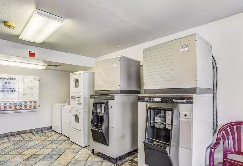 Motel 6 Medford, Or North