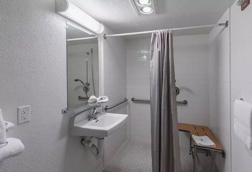 Motel 6 Medford, Or North