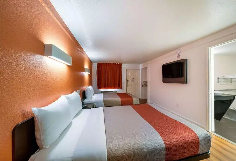 Motel 6dallas, Tx Farmers Branch