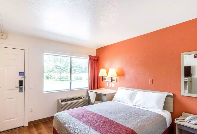 Motel 6redding, Ca Central