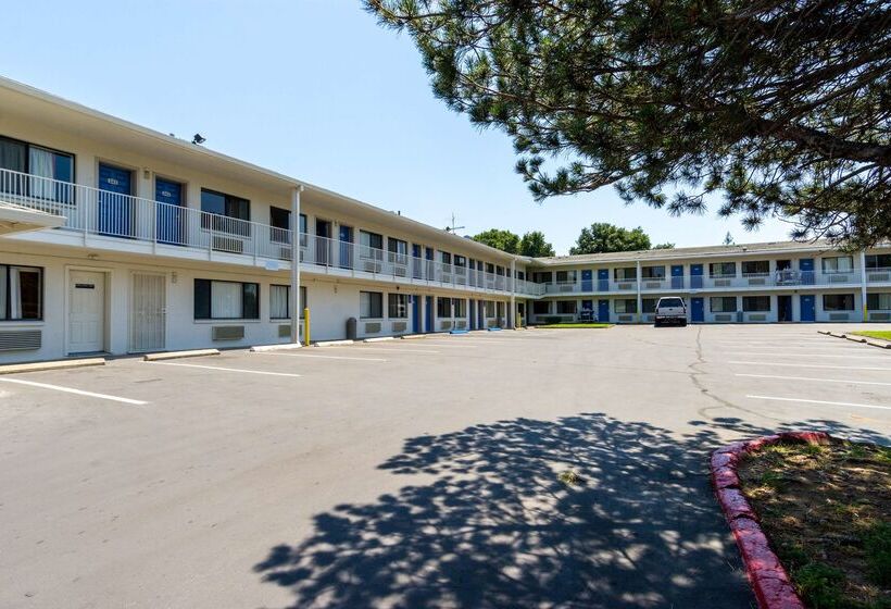 Motel 6redding, Ca Central