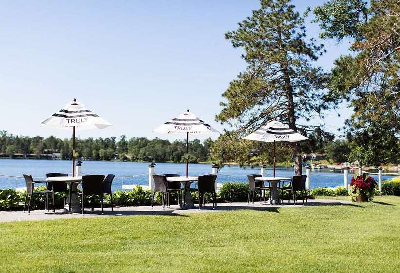 Resort Maddens On Gull Lake