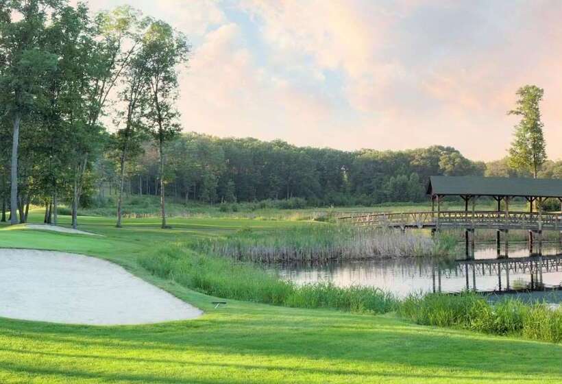 Resort Maddens On Gull Lake