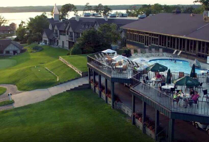 Resort Maddens On Gull Lake