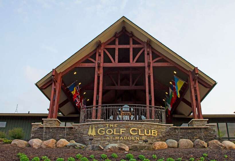 Resort Maddens On Gull Lake