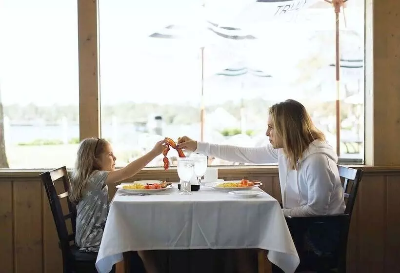 منتجع Maddens On Gull Lake