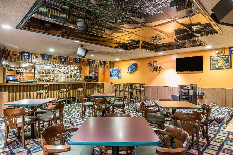 Clarion Hotel Anaheim Resort