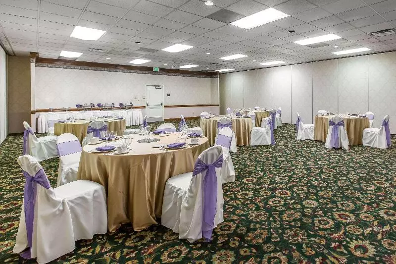 Clarion Hotel Anaheim Resort