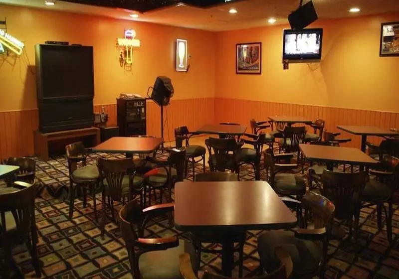 Clarion Hotel Anaheim Resort