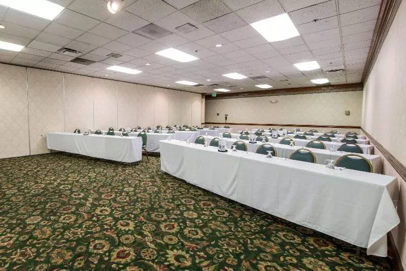 Clarion Hotel Anaheim Resort