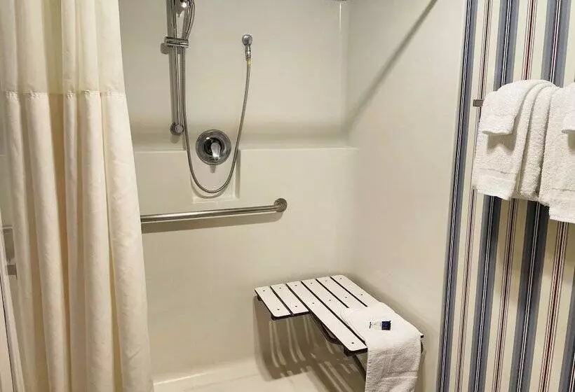 Отель America S Best Value Inn Sandpoint