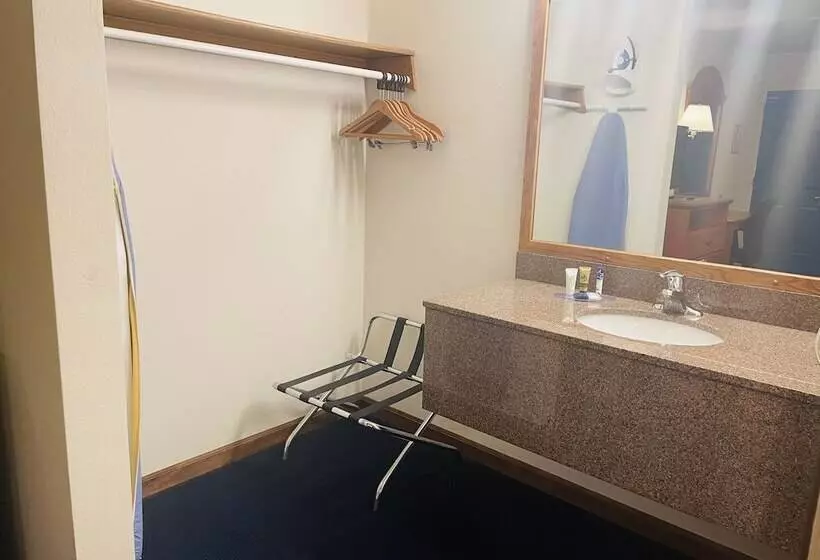 Отель America S Best Value Inn Sandpoint