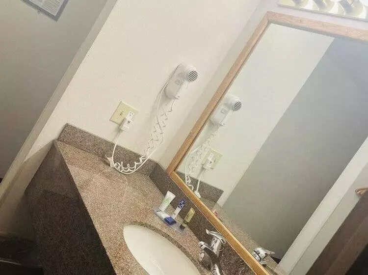 Отель America S Best Value Inn Sandpoint