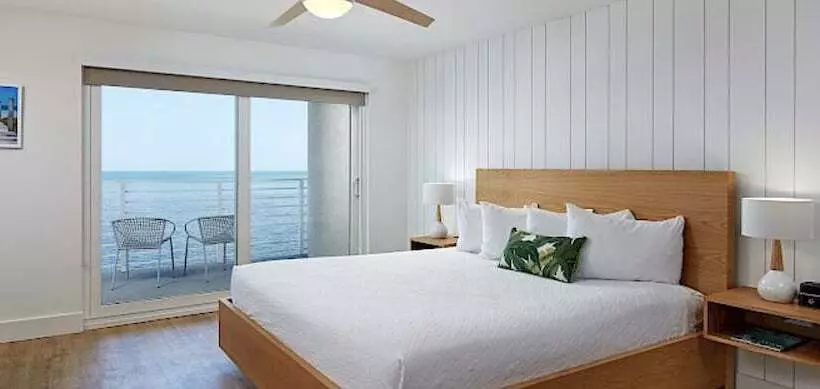 Hadley Resort And Marina