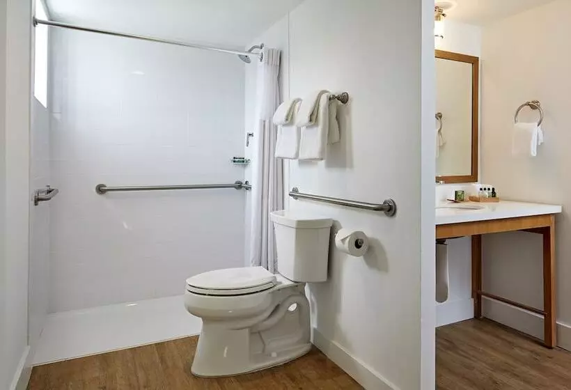 Hadley Resort And Marina