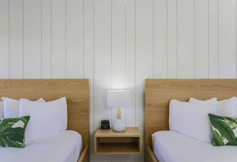 Hadley Resort And Marina