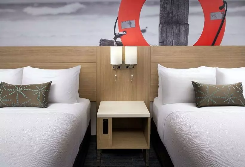 בית מלון כפרי Best Western Beachside Inn