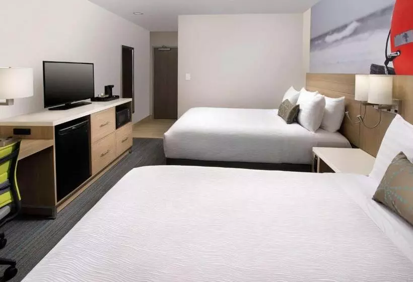 בית מלון כפרי Best Western Beachside Inn