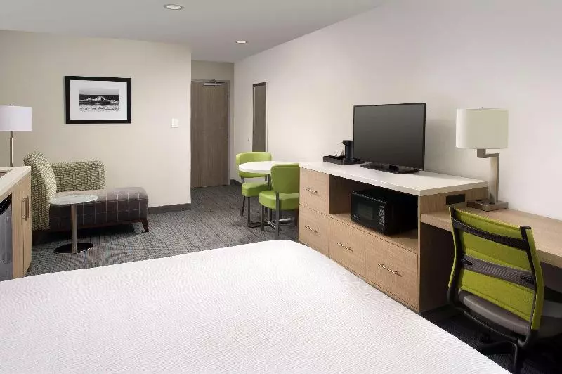 בית מלון כפרי Best Western Beachside Inn