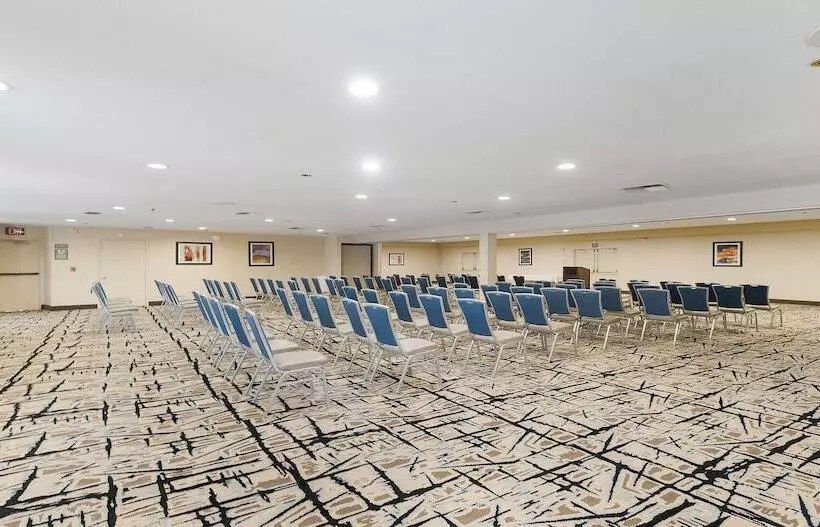 فندق Best Western Plus Heritage Inn