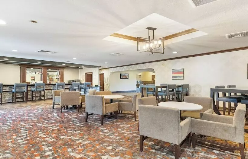 فندق Best Western Plus Heritage Inn