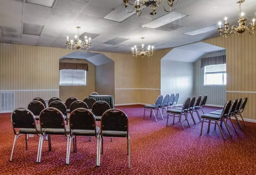 فندق Clarion Suites Augusta