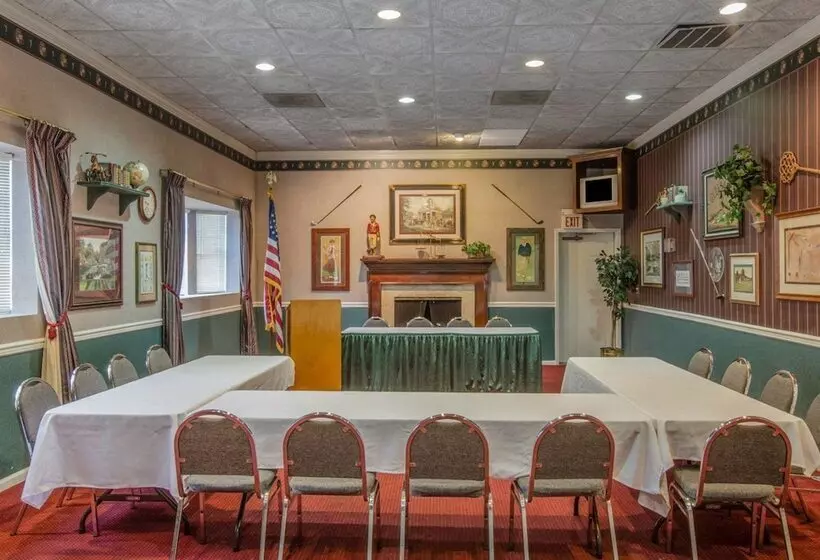 فندق Clarion Suites Augusta