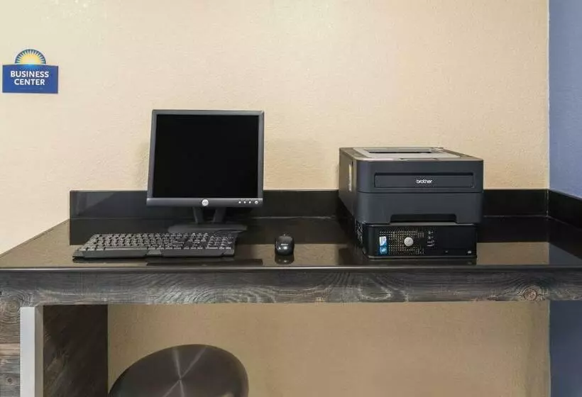 Отель Red Roof Inn Charlotte   Airport