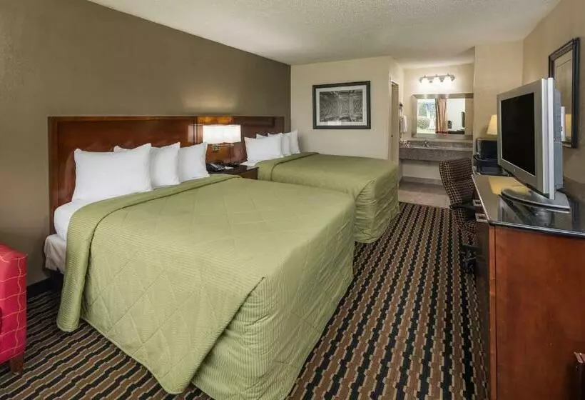 Отель Red Roof Inn Charlotte   Airport