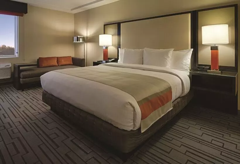 Doubletree By Hilton Hotel Bristol, Connecticut