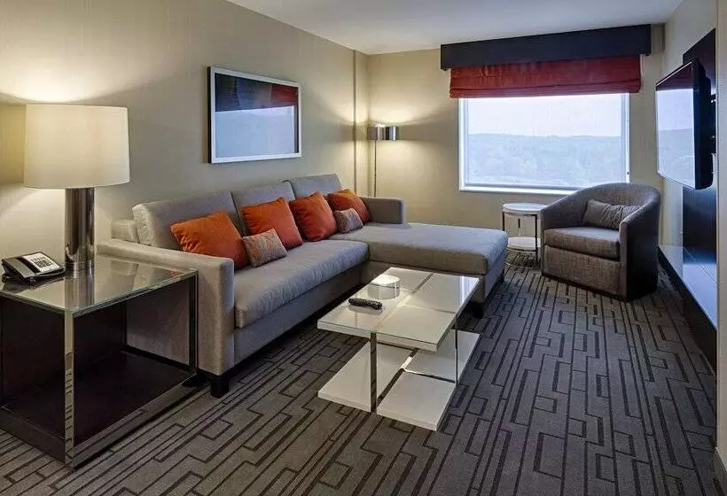 Doubletree By Hilton Hotel Bristol, Connecticut