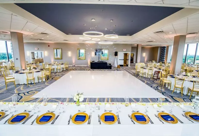 Szálloda Doubletree By Hilton  Chicago  North Shore Conference Center