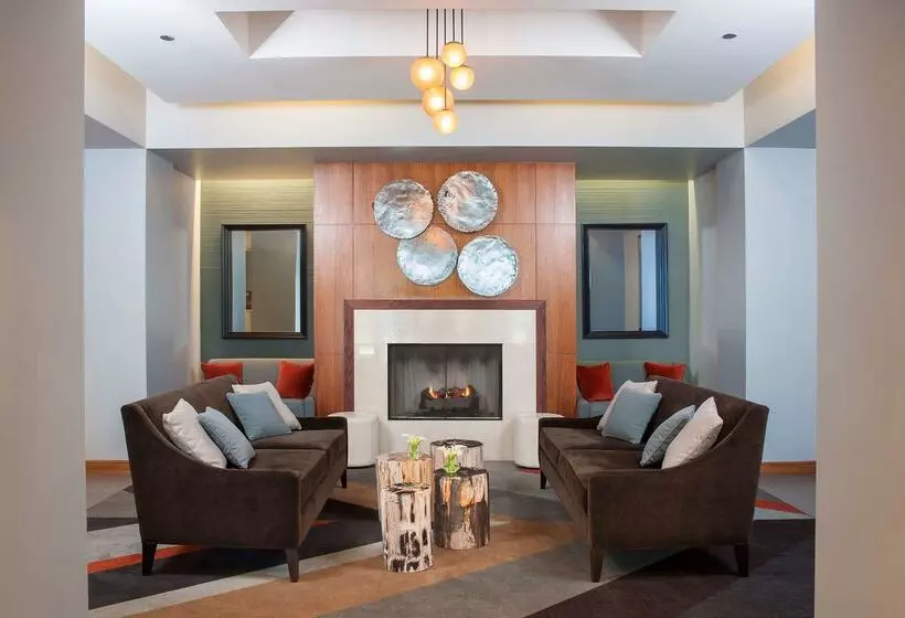 Szálloda Doubletree By Hilton  Chicago  North Shore Conference Center