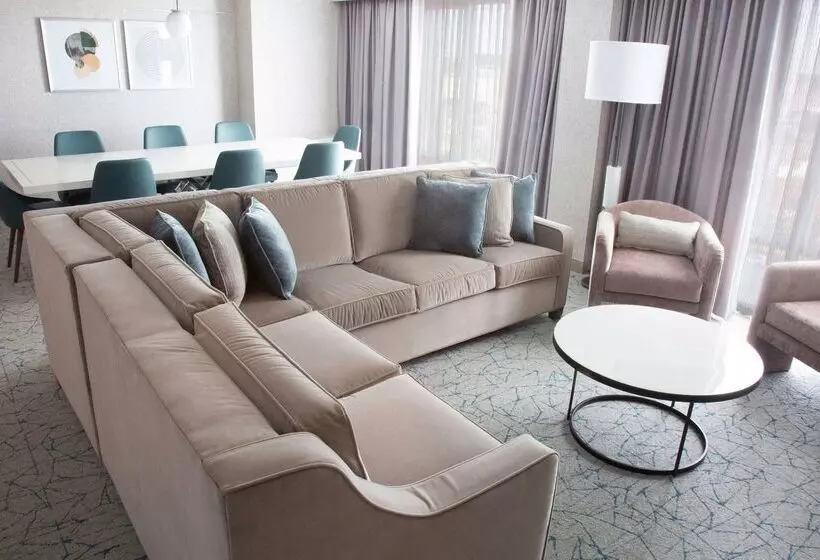 Szálloda Doubletree By Hilton  Chicago  North Shore Conference Center