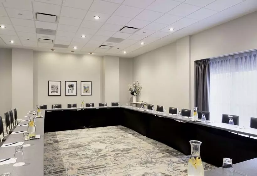 Szálloda Doubletree By Hilton  Chicago  North Shore Conference Center