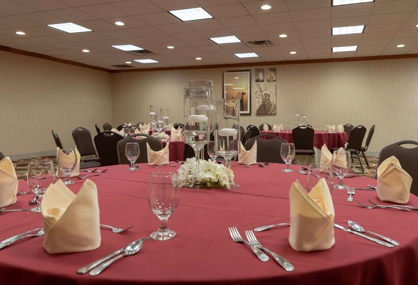 Doubletree By Hilton Hotel Norfolk Airport