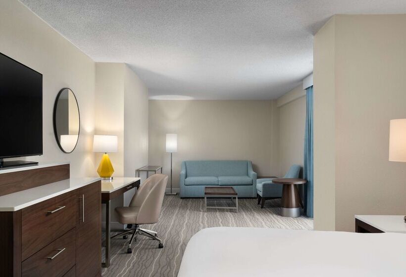 Doubletree By Hilton Hotel Norfolk Airport