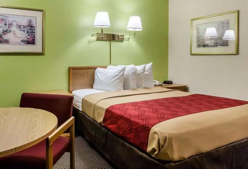 فندق Econo Lodge University