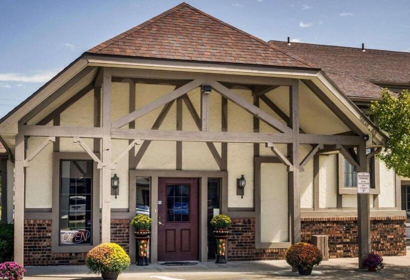 فندق Econo Lodge University