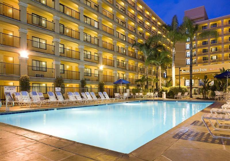 Отель Fairfield By Marriott Anaheim Resort