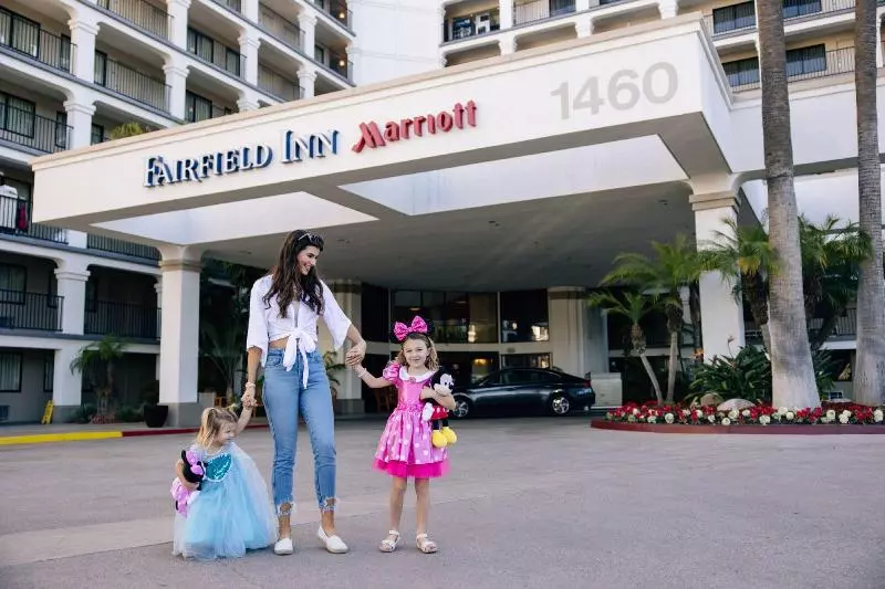 هتل Fairfield By Marriott Anaheim Resort