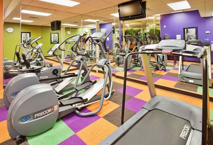 Szálloda Holiday Inn At The Campus, An Ihg