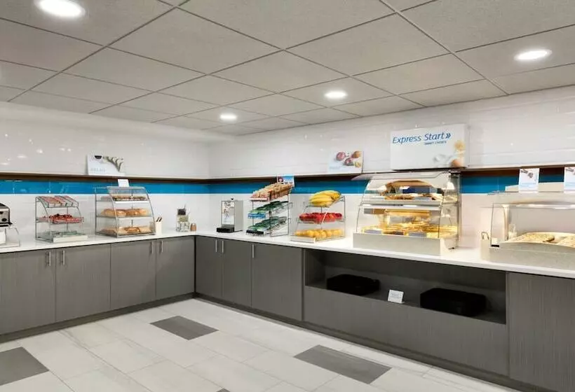 ホテル Holiday Inn Express   Williamsburg Busch Gardens Area, An Ihg